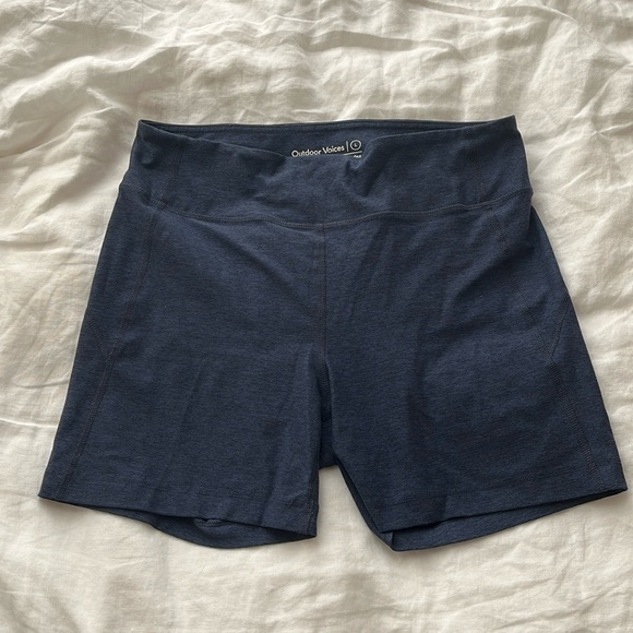 Outdoor Voices Warmup 5” shorts size Large (navy) - Picture 1 of 3